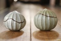 安藤大悟　梅釉：琥珀釉／アボカド　フタモノ　Type：コリアンダー