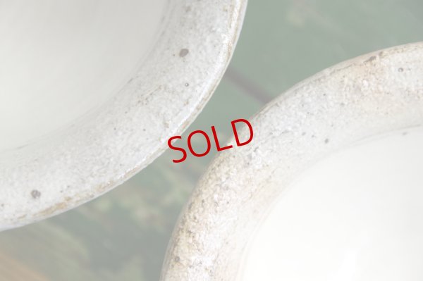 画像6: 古谷浩一　渕荒粉引　たわみ4.5寸反深小鉢　【アソート作品】