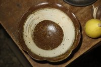 古谷浩一　きなり刷毛目　輪花浅鉢　7寸【アソート作品】