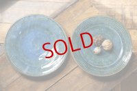 工藤和彦　緑粉引刻線８寸リム皿