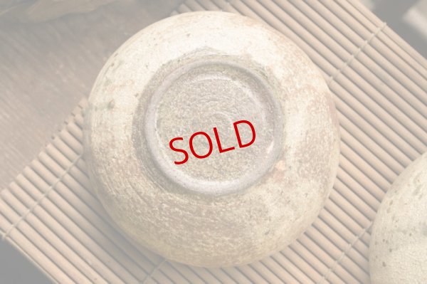 画像16: 馬渡新平　ヒビ粉引き　丸鉢６寸【アソート作品】