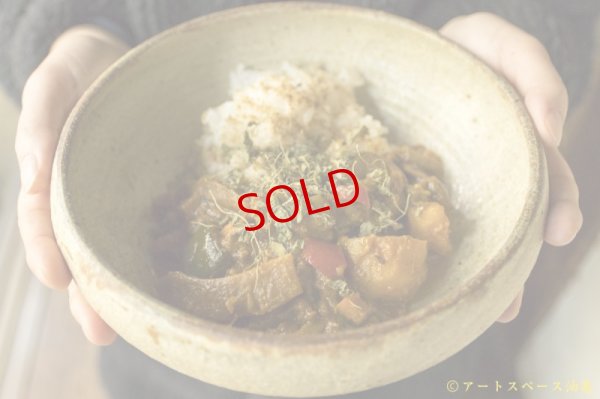 画像2: 馬渡新平　ヒビ粉引き　丸鉢６寸【アソート作品】