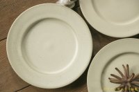夏草　マット釉　ベージュ　６寸リム皿【アソート作品】