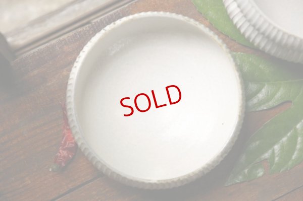 画像7: 小倉夏樹　灰粉引　鎬丸鉢M【アソート作品】