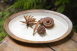 画像: 江口香澄　アフリカ彫刻だ円皿（大）【アソート作品】