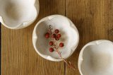 画像: 北側雄一　白砂釉　輪花豆鉢【アソート作品】