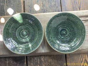 画像: 工藤和彦　 緑粉引刻線８寸リム皿