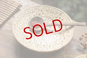 画像: 馬渡新平「ヒビ粉引き 皿6寸」【アソート作品】