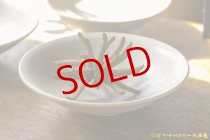 画像: 夏草　マット釉　うす緑　５寸浅鉢【アソート作品】