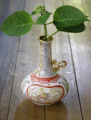 画像: 田川亞希　Dragon vase