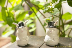 画像: 田川亞希　マジックうさぎ花器