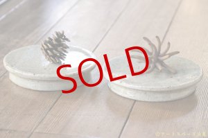 画像: 寺村光輔　並白釉　台皿　大（薪） / 特大（薪）