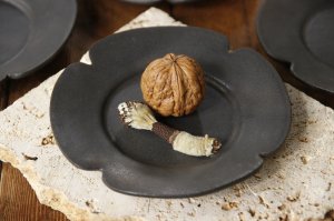 画像: 塚本友太　花皿S　黒【アソート作品】