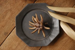 画像: 塚本友太　八角皿S　 黒【アソート作品】