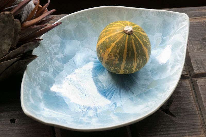 画像2: 間美恵　亜鉛華結晶　葉鉢皿 (2)