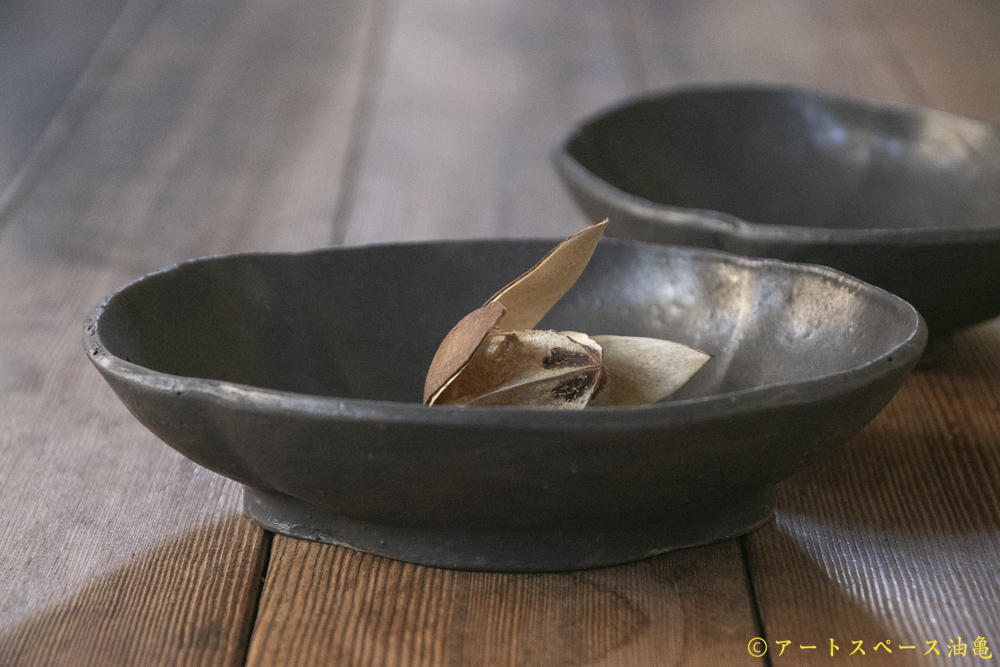画像2: 加藤祥孝　鉄釉　6.5寸木瓜鉢【アソート作品】 (2)