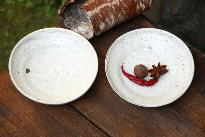 画像1: 工藤和彦　 白樺ホワイト　５寸たわみ鉢 (1)