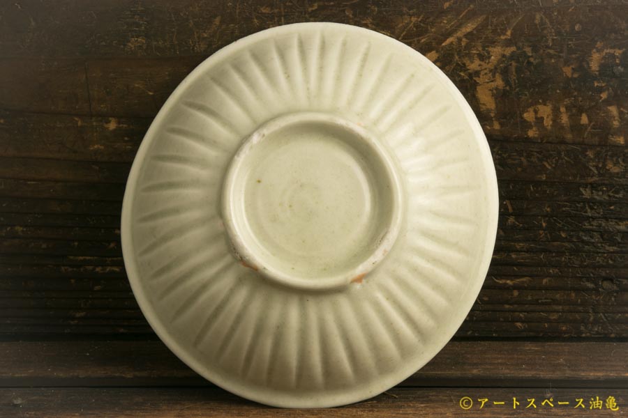 画像3: 水垣千悦「白磁　鎬鉢」 (3)