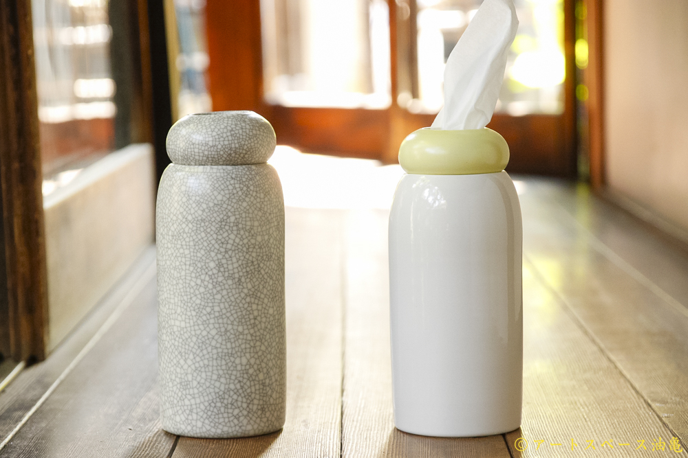 画像1: 大園篤志　ティッシュケース　墨貫入／白とイエロー (1)