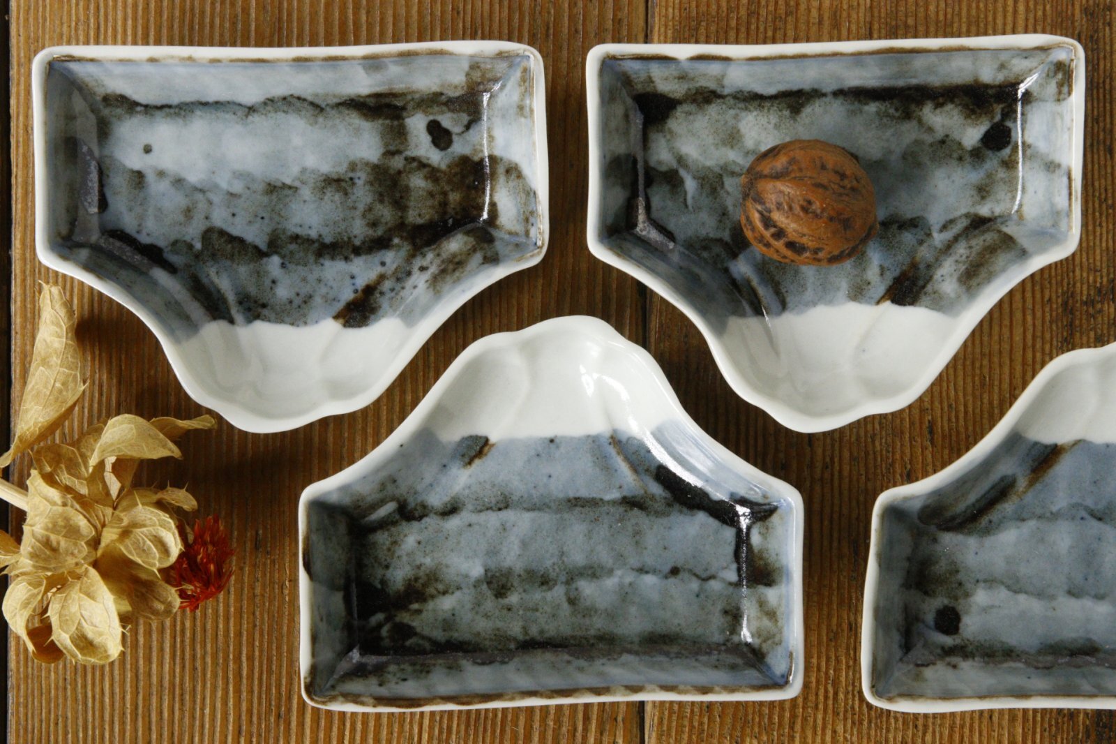 画像2: 柳川謙治　染付　富士山豆皿【アソート作品】 (2)